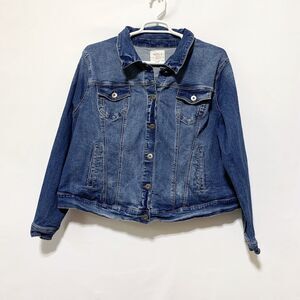 Torrid First at Fit Size 4X Denim Jean Jacket Stretch Long Sleeve Button Front